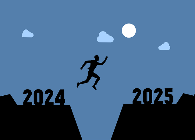 illustratief stockbeeld. Man (silhoet) springt van ene dak (2024) naar andere dak (2025).